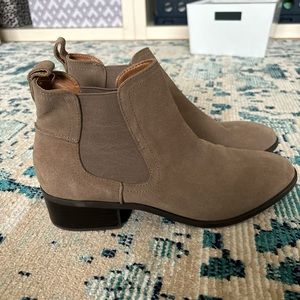 Steve Madden Booties BRAND NEW